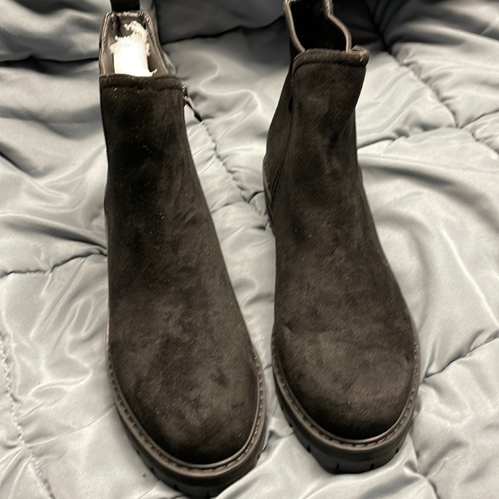 SHEIN Womens Chelsea boots